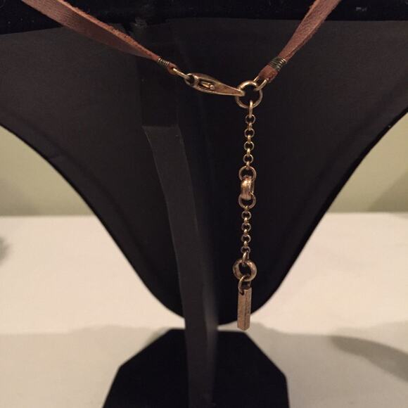 Vintage Kenneth Cole Boho River Rock Seashell Brown Leather Cord Necklace - Picture 3 of 3